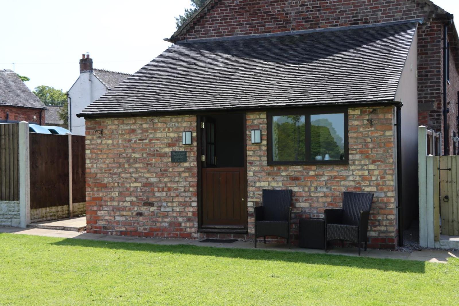 Malthouse Farm Cottage Studio Dilhorne Εξωτερικό φωτογραφία